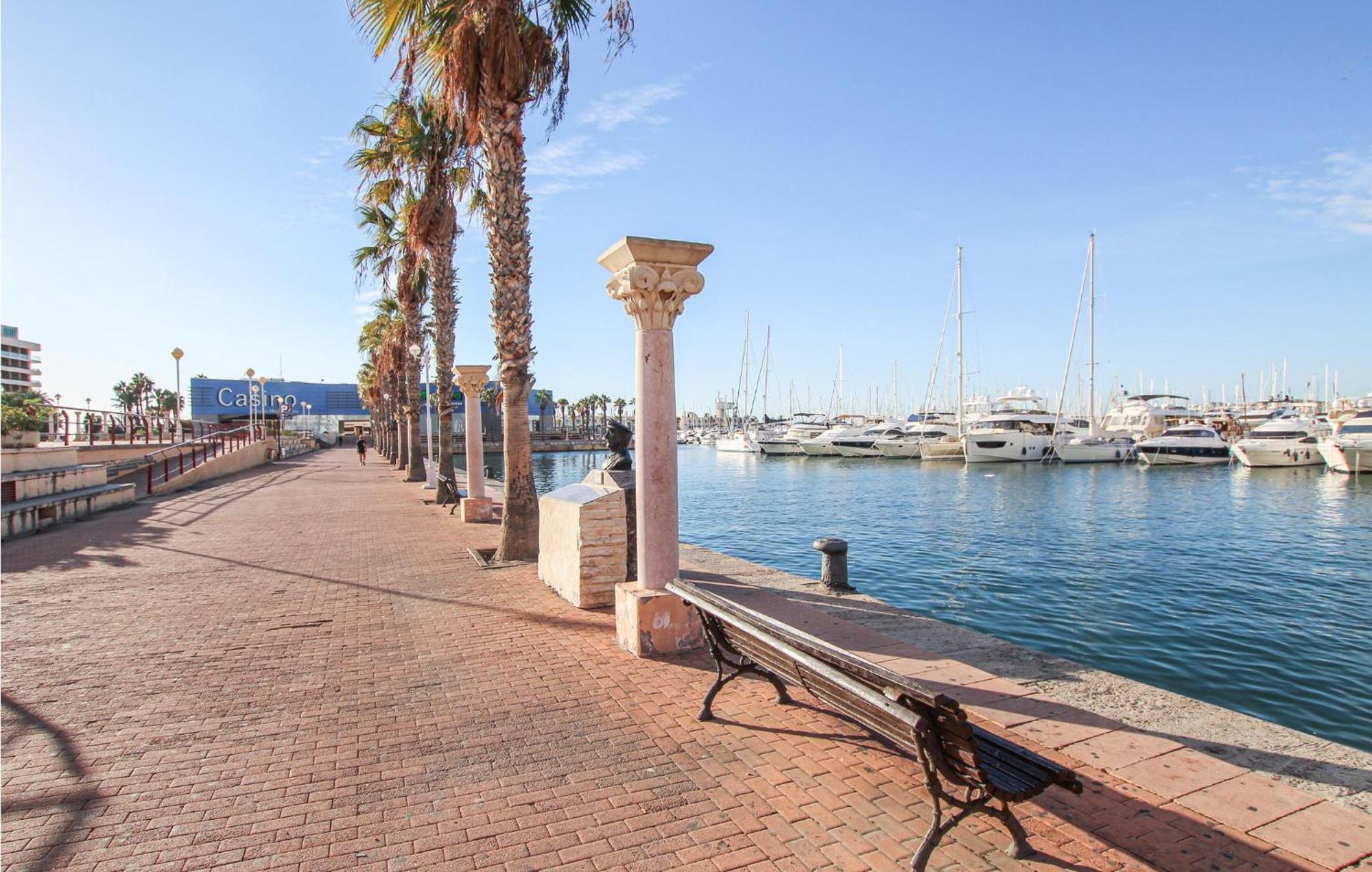 Beach Front Apartment In Los Arenales Del Sol Bagian luar foto